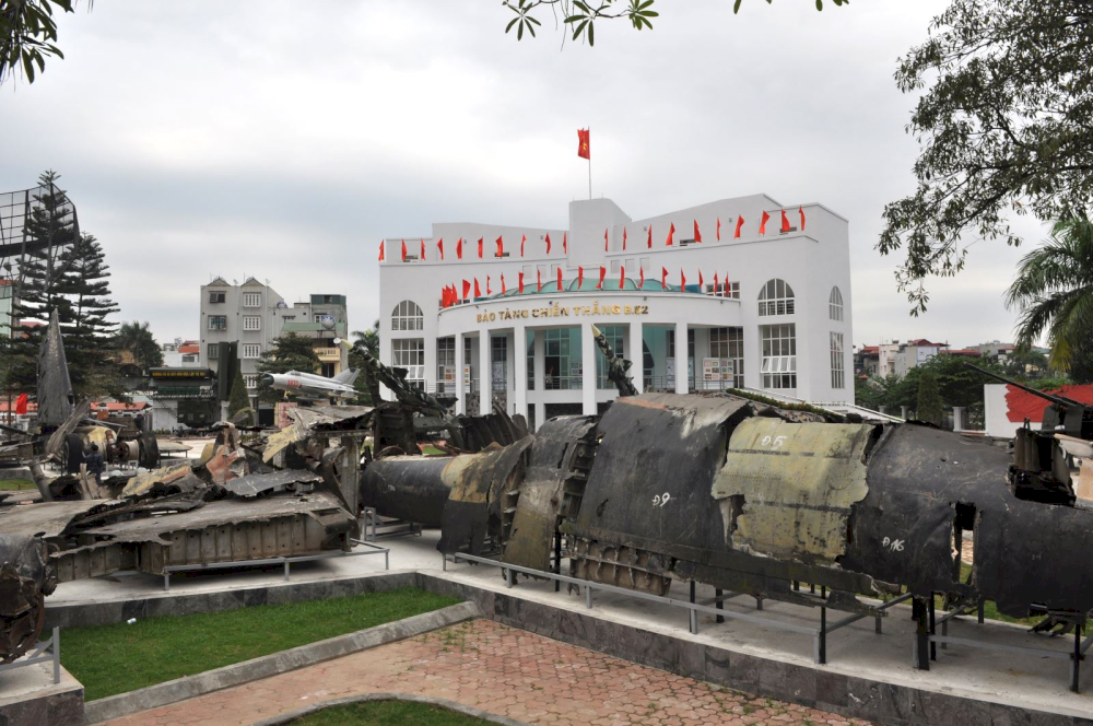 The outdoor exhibition at Hanoi's B52 Victory Museum